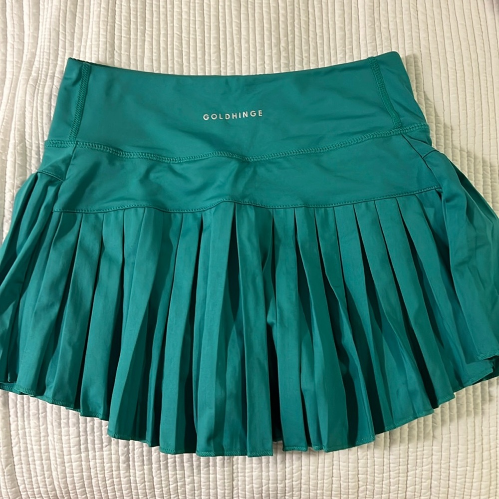size small gold hinge skirt